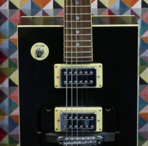 Drummond & Hammett Bo Diddley style - Black