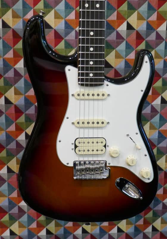 Fender 70th Anniversary Performer Stratocaster - Sunburst - Image 5