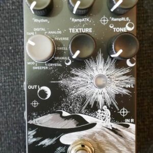 Klowra Everlast Multi Delay pedal
