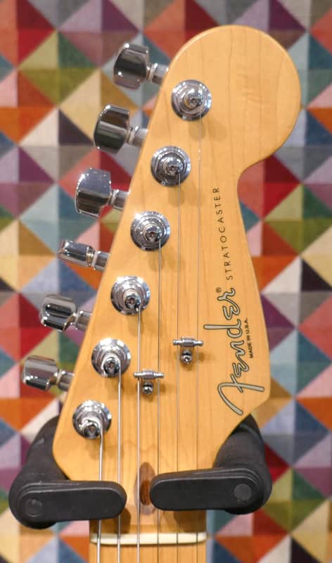 Fender AM Standard Stratocaster 1993 - Sunburst - Image 3