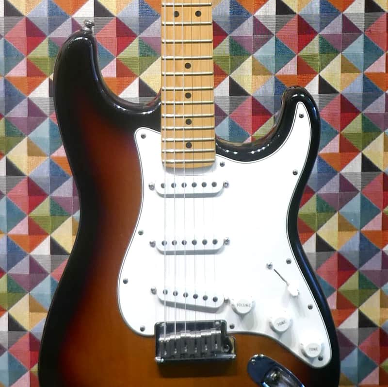 Fender AM Standard Stratocaster 1993 - Sunburst