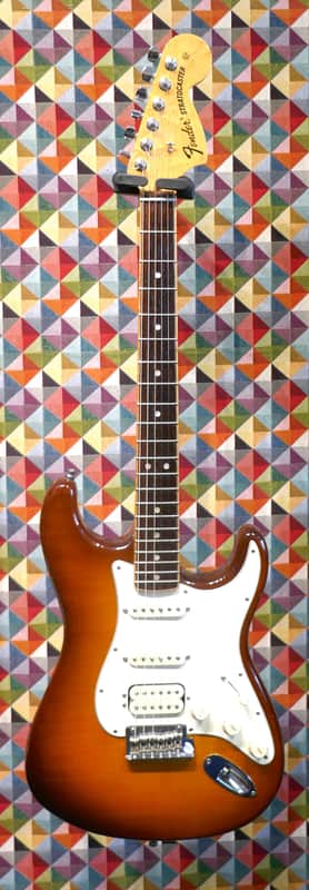 Fender Select Series Stratocaster 2013-4 - Flame Maple Burst - Image 2