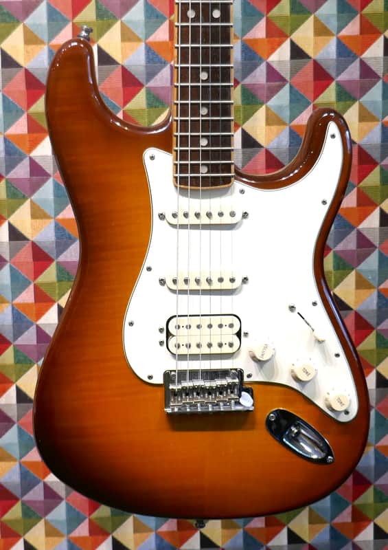 Fender Select Series Stratocaster 2013-4 - Flame Maple Burst - Image 6